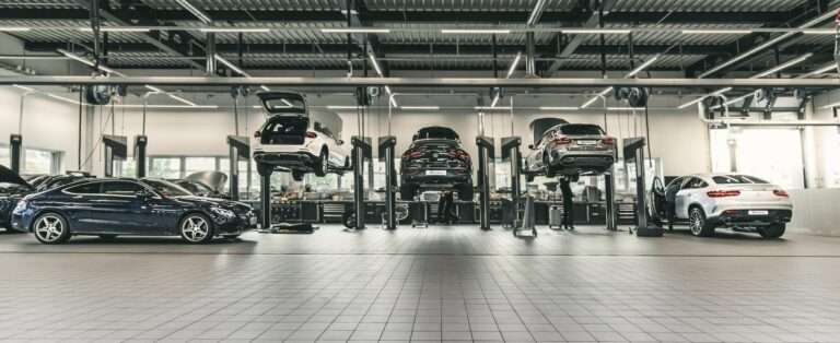 découvrez nos services a et b pour votre mercedes, incluant l'entretien complet et les réparations nécessaires pour assurer performance et sécurité.