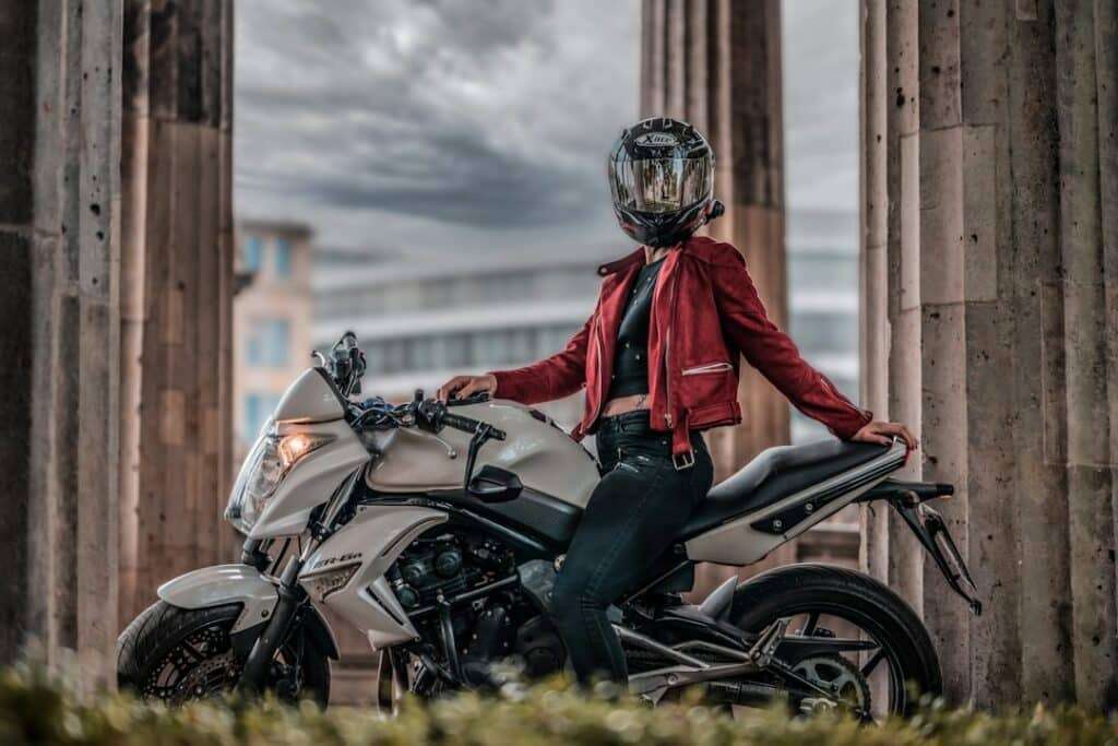 découvrez en 2026 comment choisir des chaussures moto alliant sécurité et style pour une protection optimale et un look tendance lors de vos trajets.