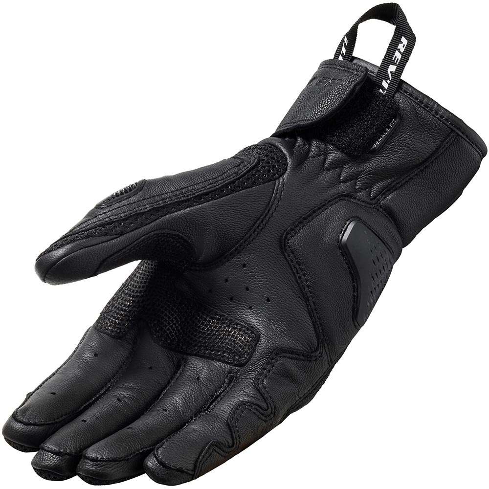 découvrez comment choisir les gants de moto pour femme en 2026 : confort, style et sécurité pour vos balades à deux-roues.