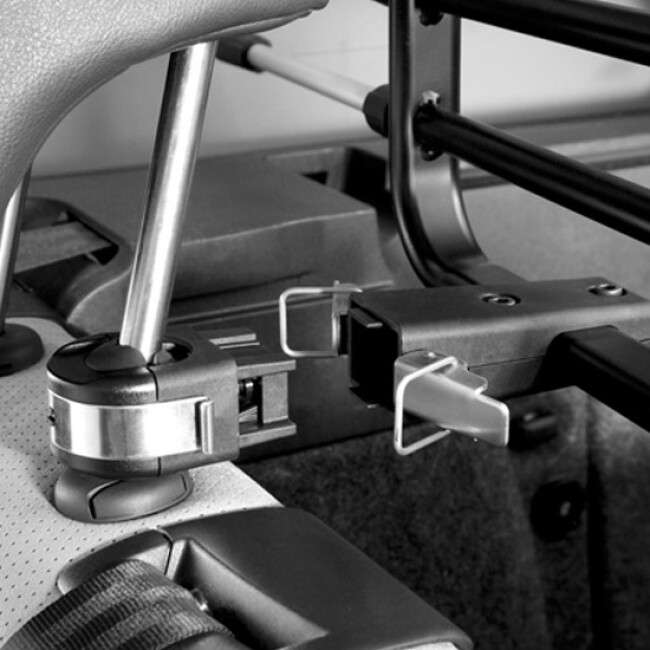 découvrez comment choisir la grille voiture idéale pour votre chien en 2026, alliant sécurité, confort et praticité lors de vos déplacements.