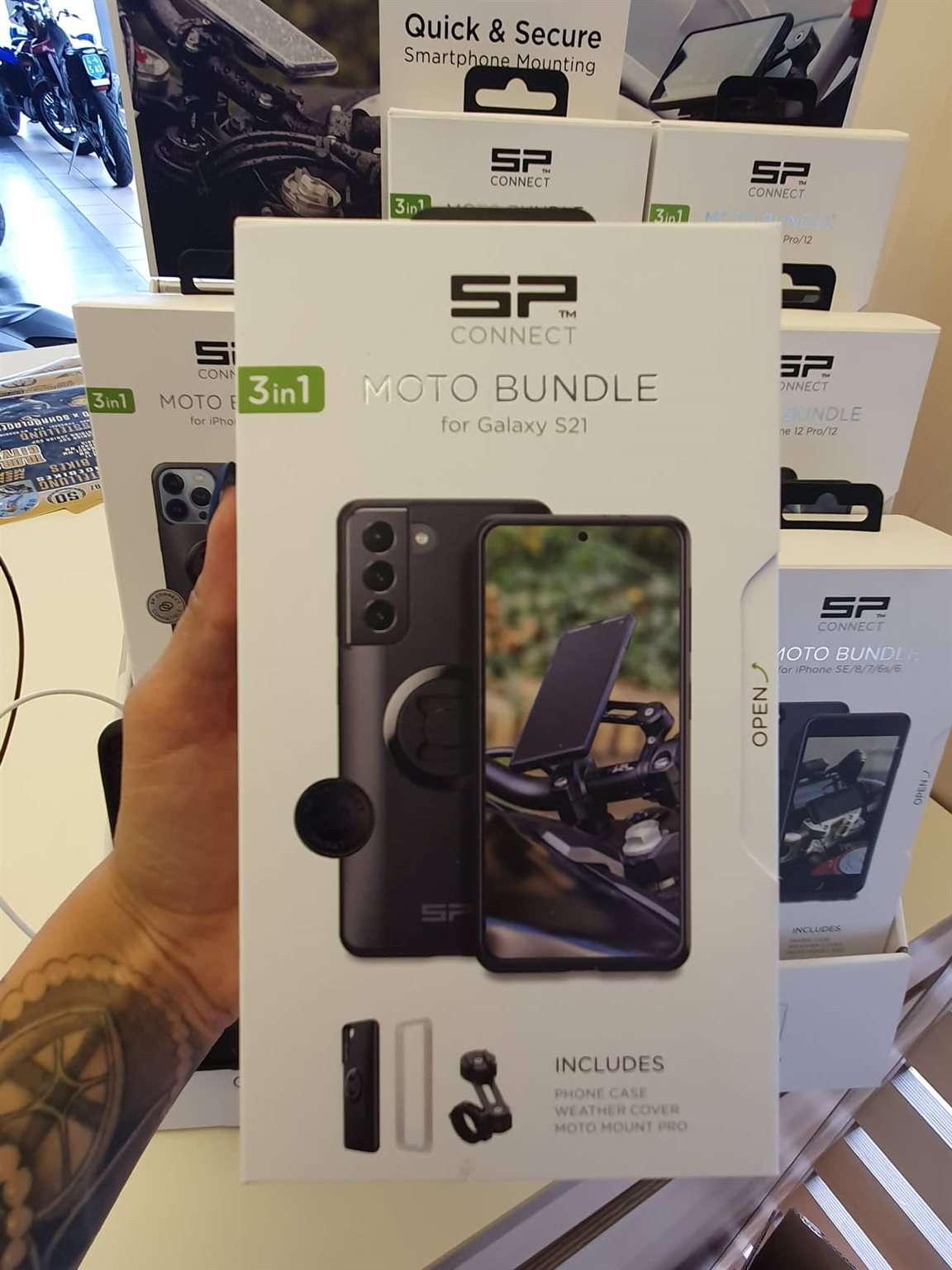 découvrez le support smartphone sp connect pour moto 2026, alliant sécurité et praticité pour vos déplacements à moto.