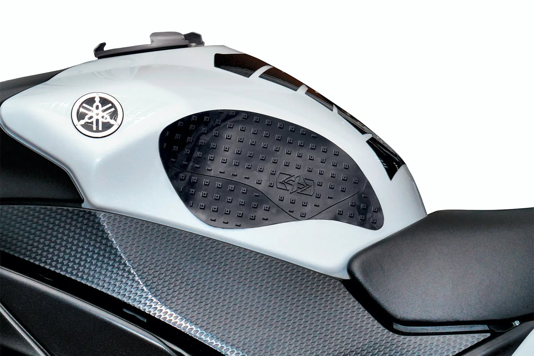 découvrez les meilleurs protège-réservoirs de moto pour protéger votre peinture des rayures et impacts. qualité, durabilité et style assurés.