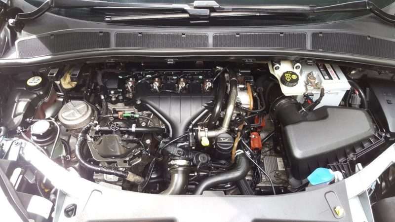 découvrez la fiabilité et les performances du moteur ford 2.0 tdci, un choix robuste et efficace pour les conducteurs exigeants.