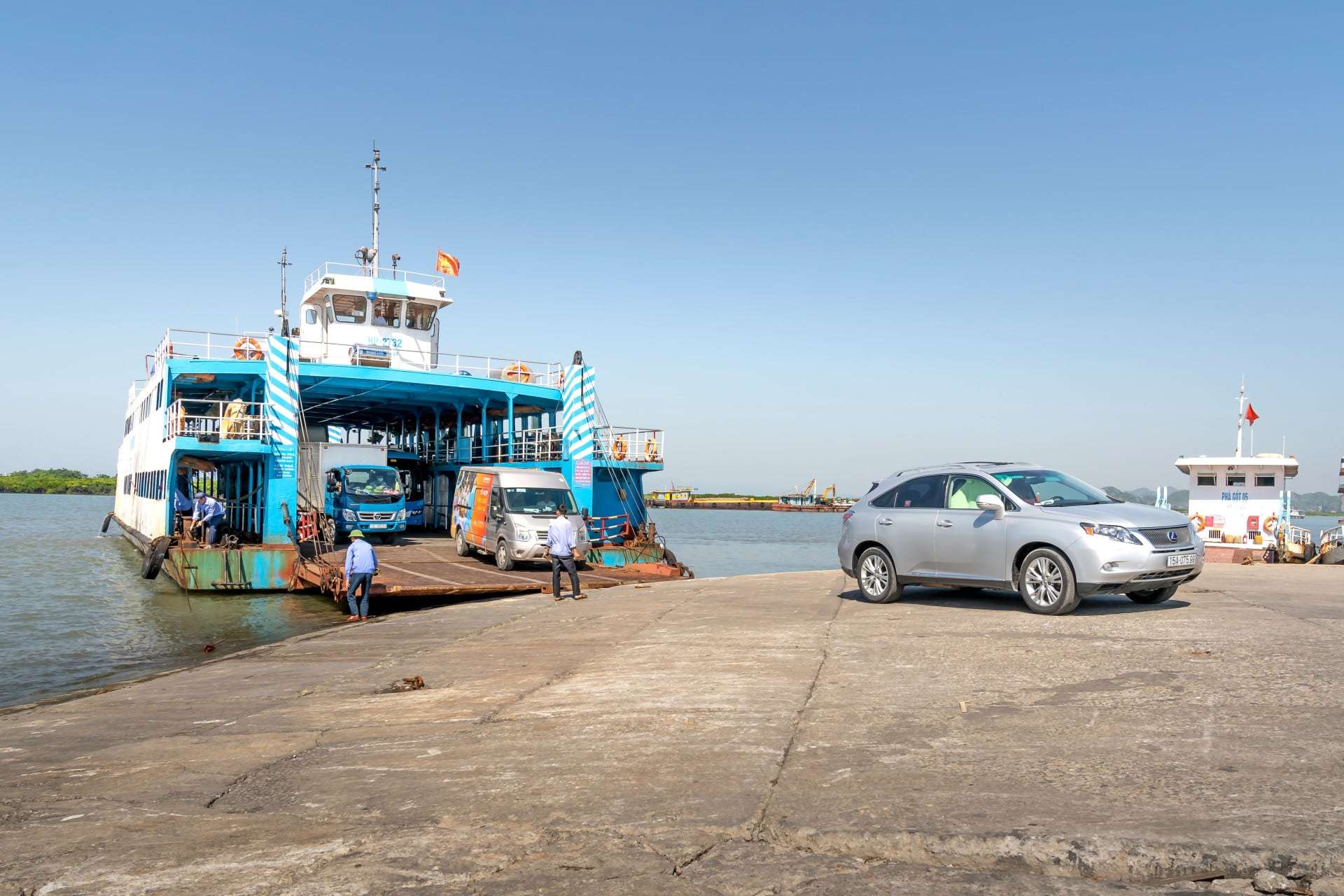 découvrez les prix du transport de voitures par ferry en afrique pour l'année . comparez les tarifs, trouvez les meilleures offres et planifiez votre voyage en toute sérénité.