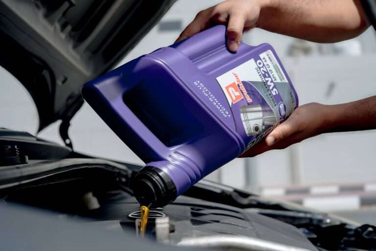découvrez notre gamme d'huiles moteur de haute qualité pour optimiser les performances et protéger votre véhicule. choisissez l'huile idéale adaptée à votre moteur.